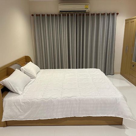 曼谷Country Complex Bangna公寓式酒店 外观 照片