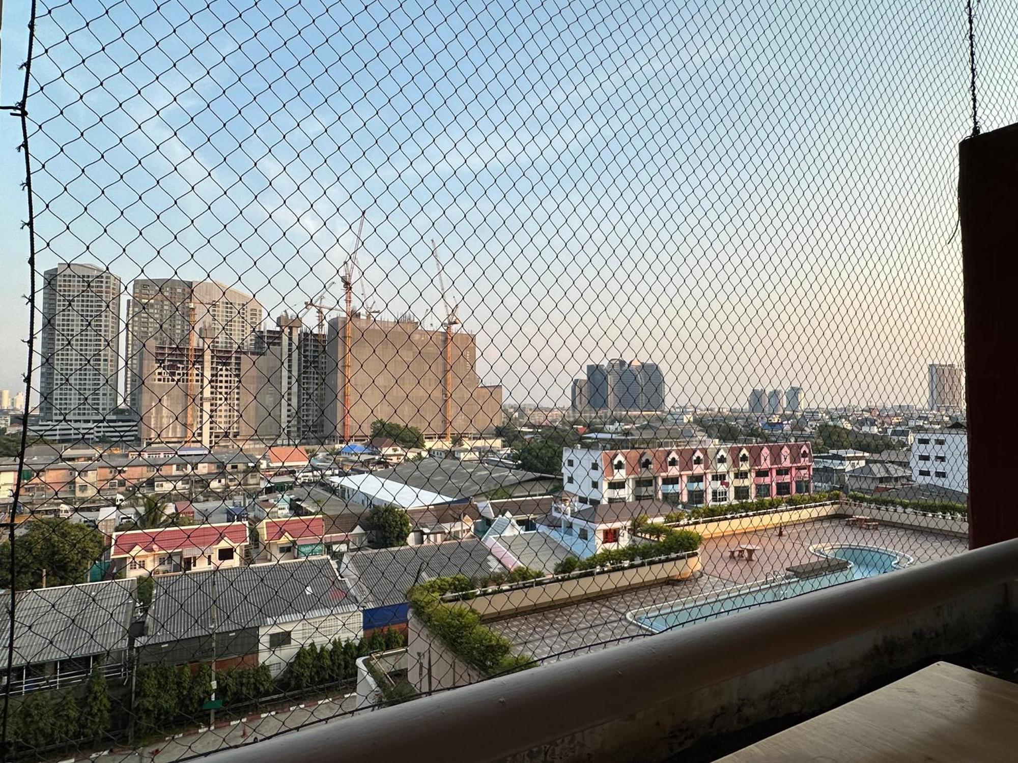 曼谷Country Complex Bangna公寓式酒店 外观 照片